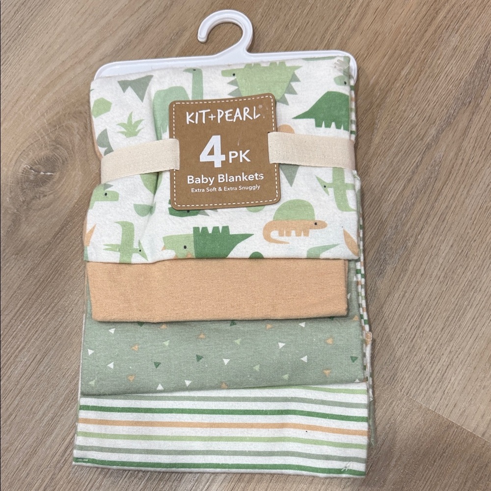 Pearl Green and Cream Baby Blanket Set